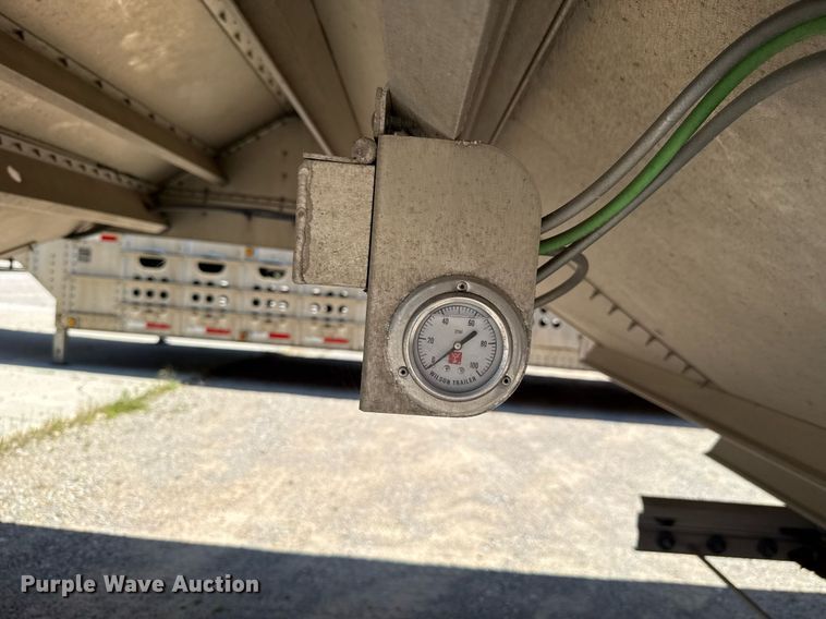 image for item EJ4689 2025 Wilson DWH-750CB grain trailer