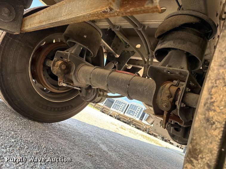 image for item EJ4689 2025 Wilson DWH-750CB grain trailer