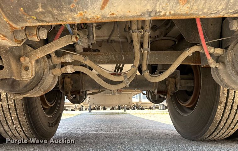 image for item EJ4689 2025 Wilson DWH-750CB grain trailer