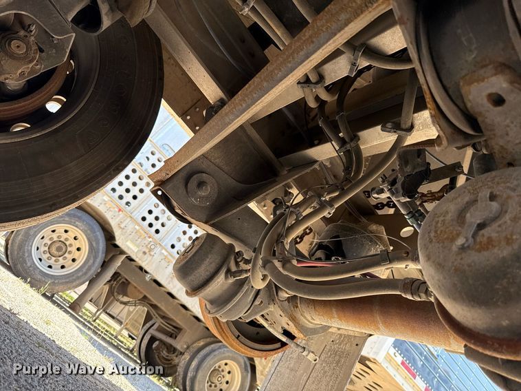 image for item EJ4689 2025 Wilson DWH-750CB grain trailer