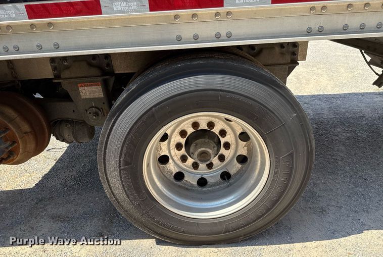 image for item EJ4689 2025 Wilson DWH-750CB grain trailer