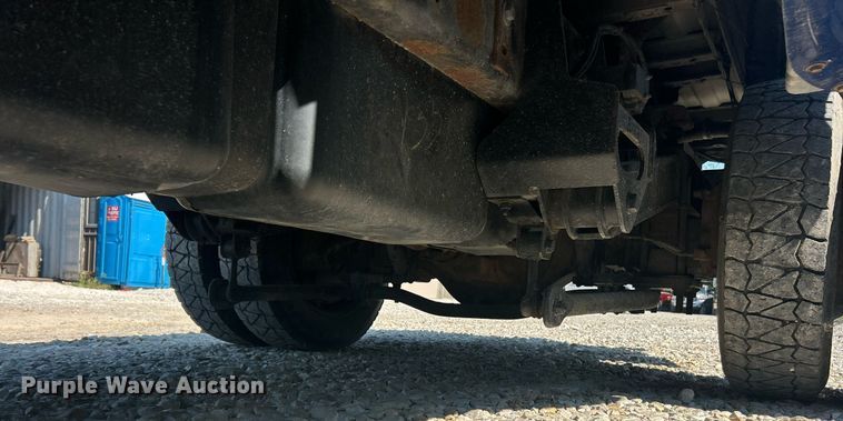 image for item EK8210 2003 Chevrolet C4500 pickup truck