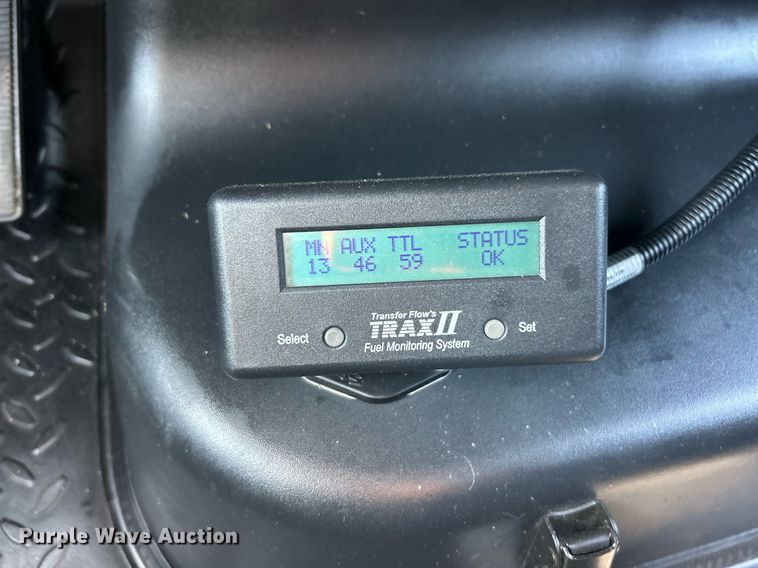 image for item EK8210 2003 Chevrolet C4500 pickup truck