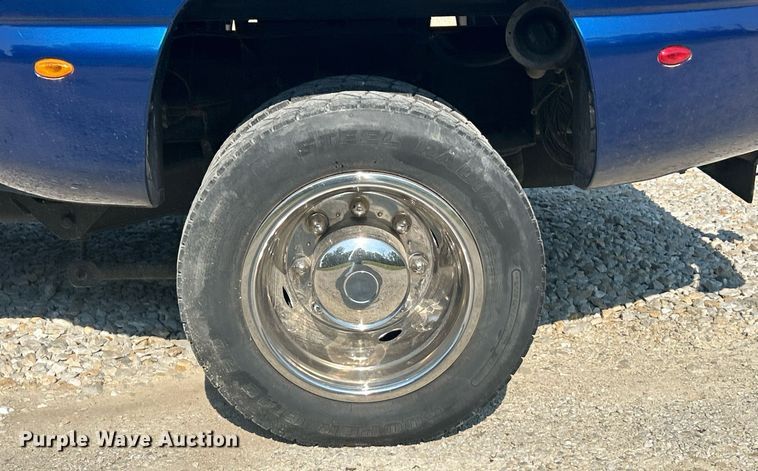 image for item EK8210 2003 Chevrolet C4500 pickup truck