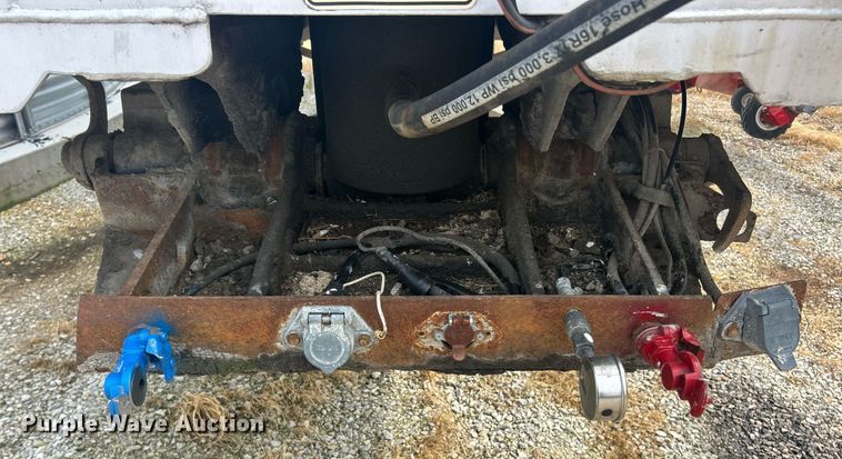 image for item EK8233 2000 East end dump trailer