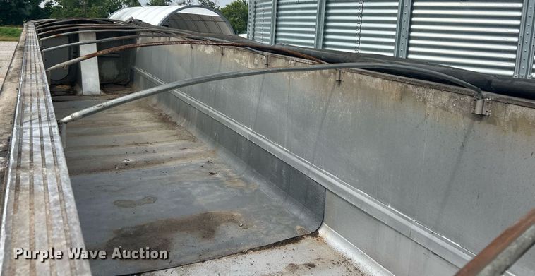 image for item EK8233 2000 East end dump trailer