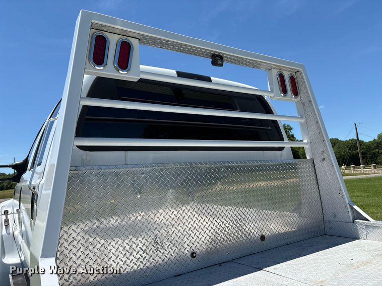 image for item EM2590 2003 Ford F750 flatbed truck