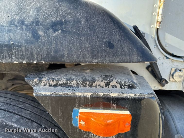 image for item EM3574 1995 Freightliner FLD120 semi truck