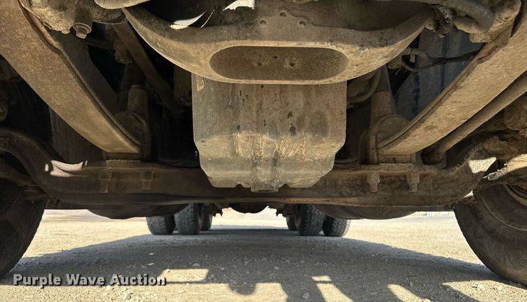 image for item EM3574 1995 Freightliner FLD120 semi truck