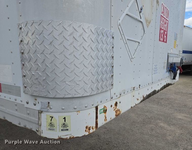 image for item EM7361 2000 Strick Commercial Trailer dry van trailer