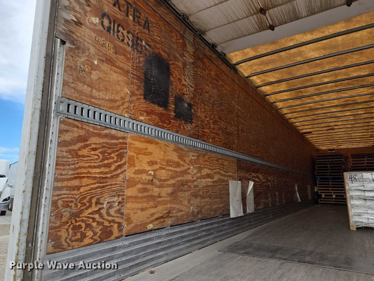 image for item EM7361 2000 Strick Commercial Trailer dry van trailer