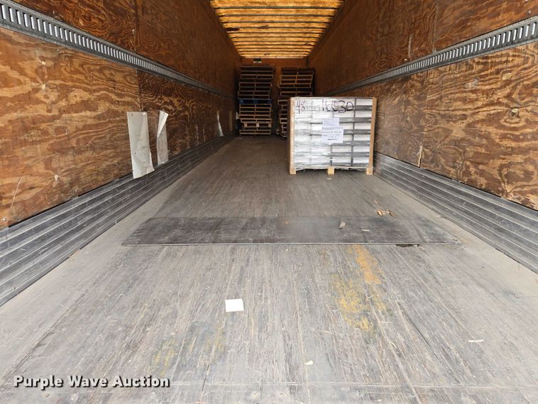 image for item EM7361 2000 Strick Commercial Trailer dry van trailer