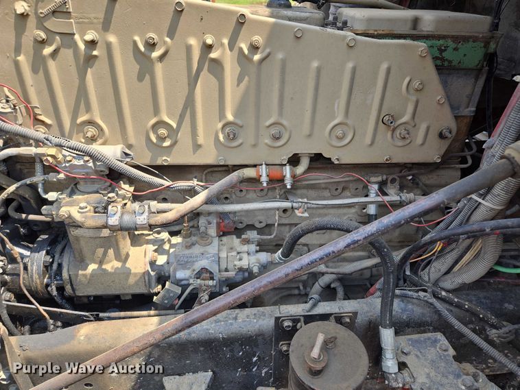 image for item EM7476 1985 Freightliner truck cab and chassis