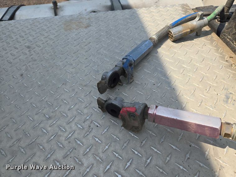 image for item EM7477 2001 Kenworth W900B semi truck