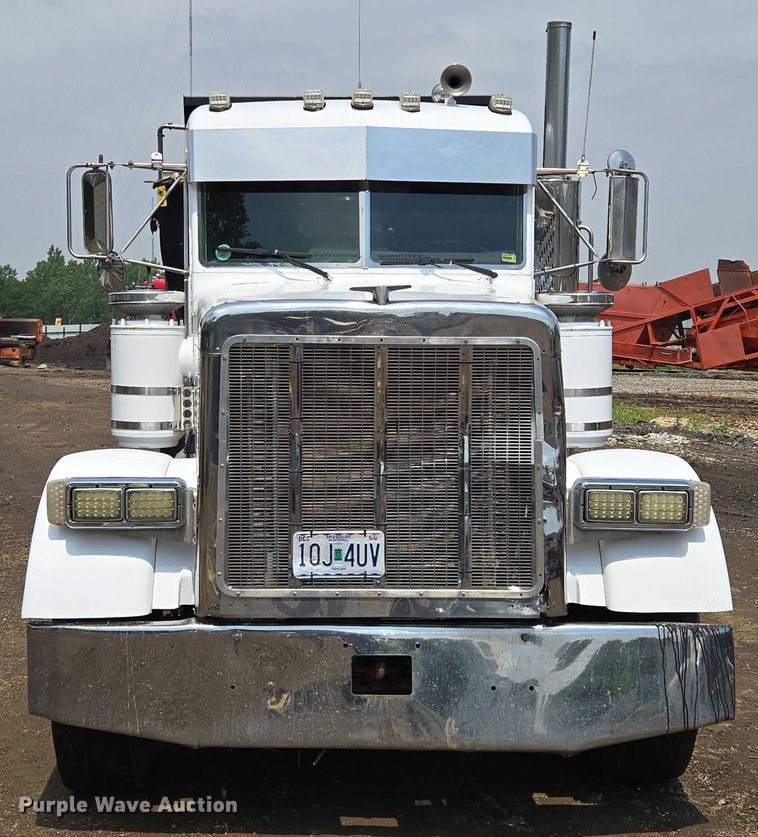 image for item EM7478 1998 Peterbilt 379 dump truck