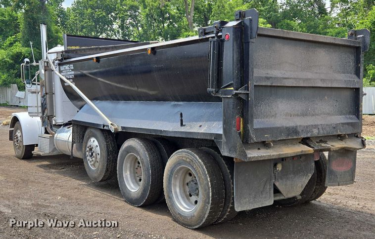 image for item EM7478 1998 Peterbilt 379 dump truck