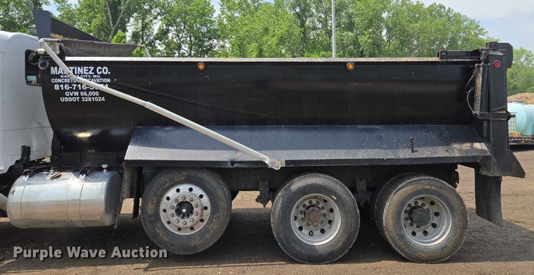 image for item EM7478 1998 Peterbilt 379 dump truck