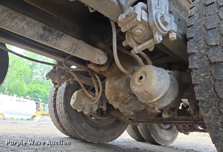 image for item EM7478 1998 Peterbilt 379 dump truck