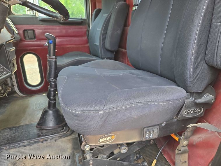 image for item EM7478 1998 Peterbilt 379 dump truck