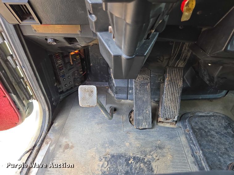 image for item EM7478 1998 Peterbilt 379 dump truck