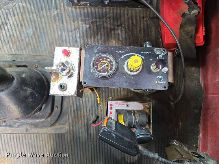 image for item EM7478 1998 Peterbilt 379 dump truck