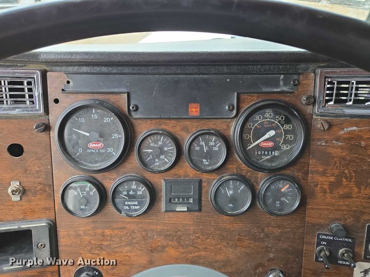 image for item EM7478 1998 Peterbilt 379 dump truck