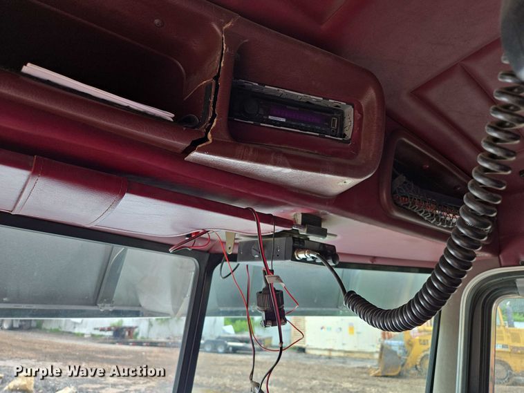 image for item EM7478 1998 Peterbilt 379 dump truck