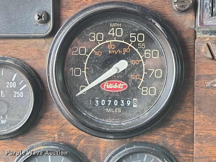 image for item EM7478 1998 Peterbilt 379 dump truck