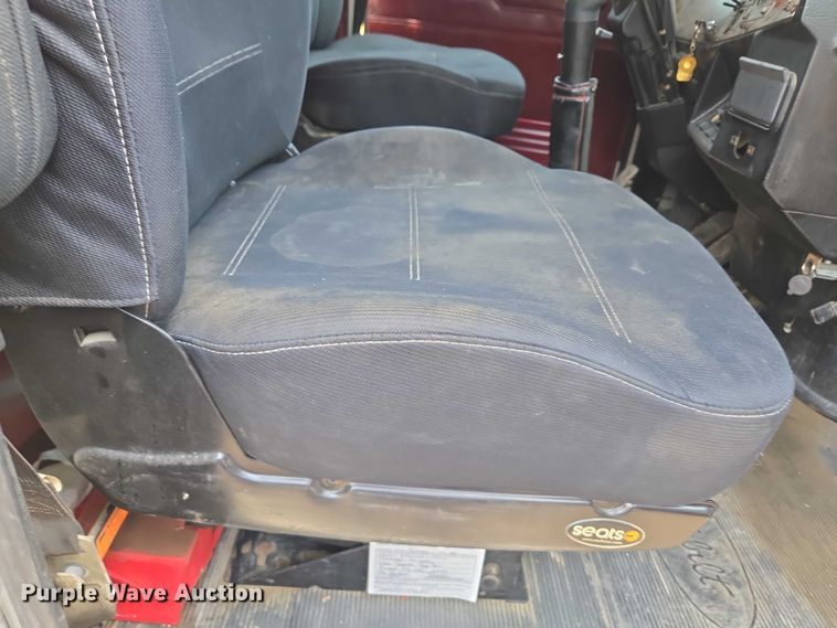 image for item EM7478 1998 Peterbilt 379 dump truck