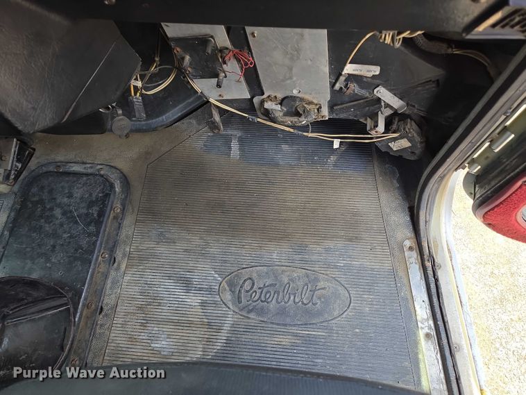 image for item EM7478 1998 Peterbilt 379 dump truck