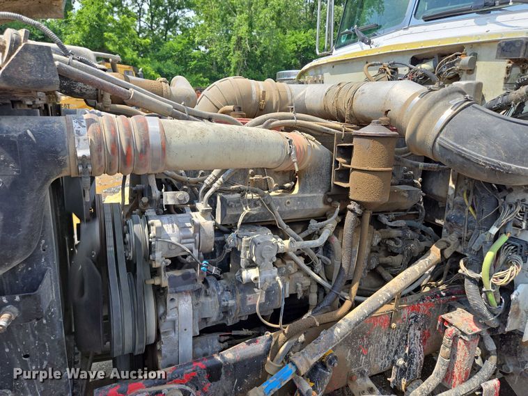 image for item EM7478 1998 Peterbilt 379 dump truck