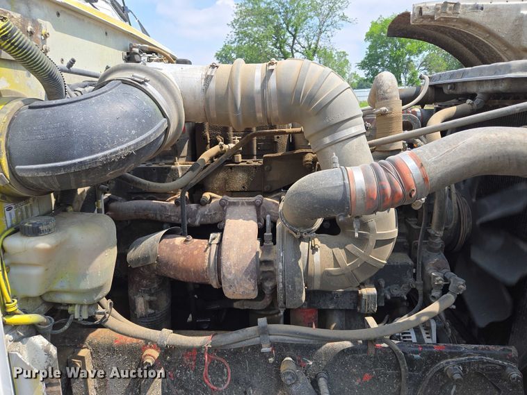 image for item EM7478 1998 Peterbilt 379 dump truck