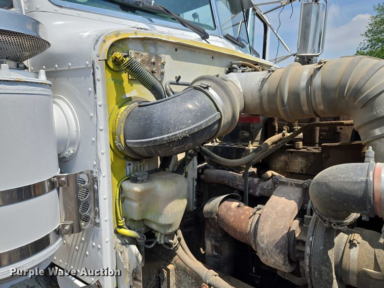 image for item EM7478 1998 Peterbilt 379 dump truck