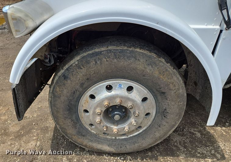 image for item EM7478 1998 Peterbilt 379 dump truck