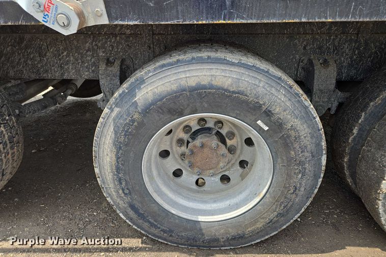 image for item EM7478 1998 Peterbilt 379 dump truck