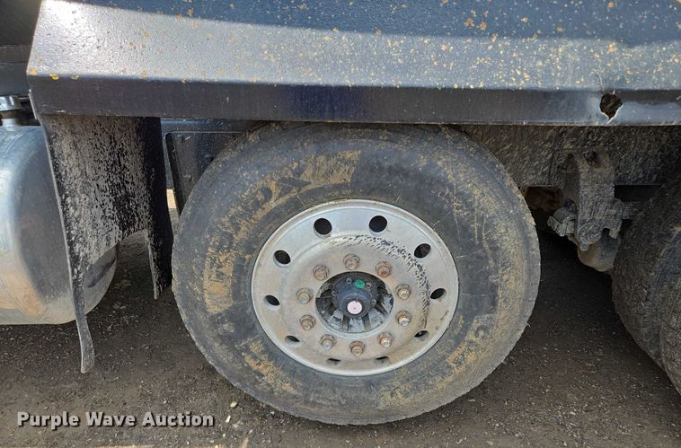 image for item EM7478 1998 Peterbilt 379 dump truck