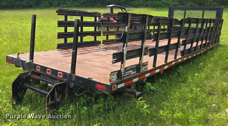 image for item EM7482 Knapheide PCHWT 283B flatbed 