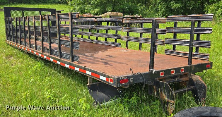 image for item EM7482 Knapheide PCHWT 283B flatbed 