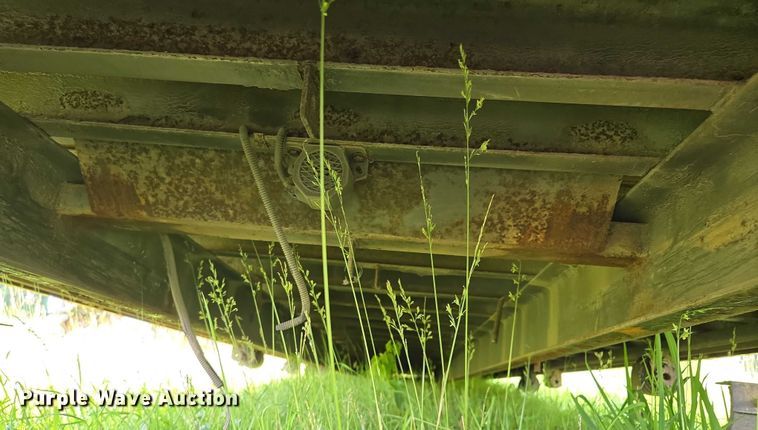 image for item EM7482 Knapheide PCHWT 283B flatbed 