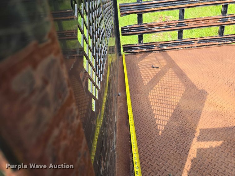 image for item EM7482 Knapheide PCHWT 283B flatbed 