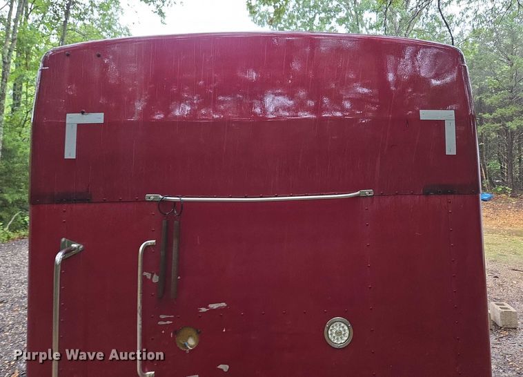 image for item EN3868 Kenworth sleeper cab