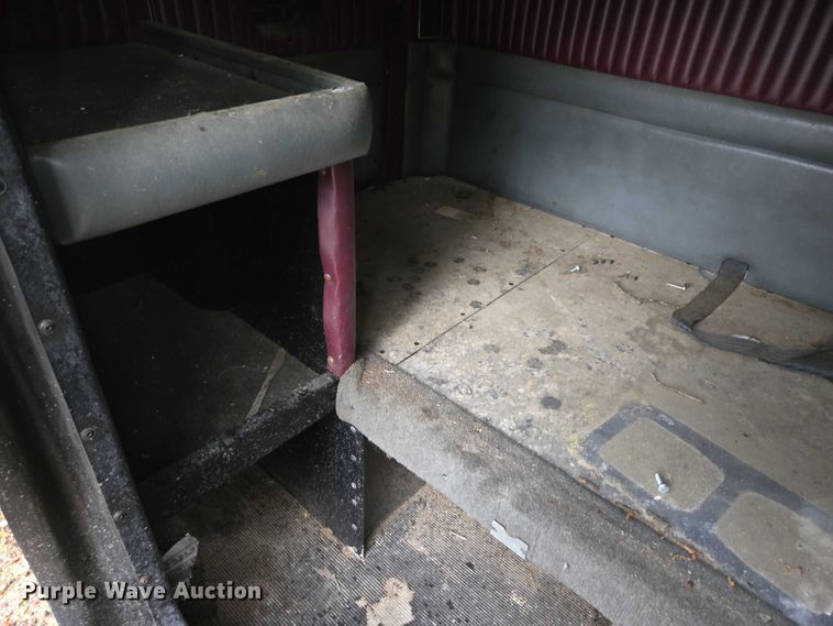 image for item EN3868 Kenworth sleeper cab