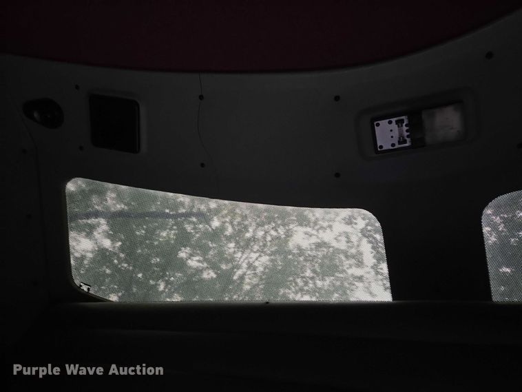 image for item EN3868 Kenworth sleeper cab