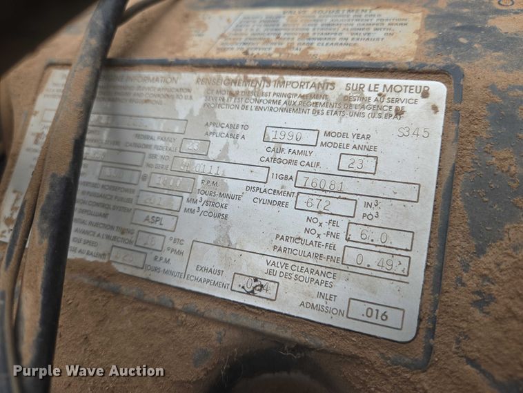 image for item EN8108 1991 Mack RD688S winch truck