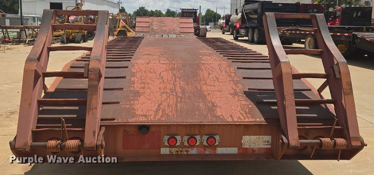 image for item EN8109 2003 Atoka 20-DDE-50-3 double drop deck equipment trailer