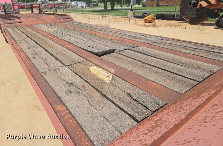 image for item EN8109 2003 Atoka 20-DDE-50-3 double drop deck equipment trailer