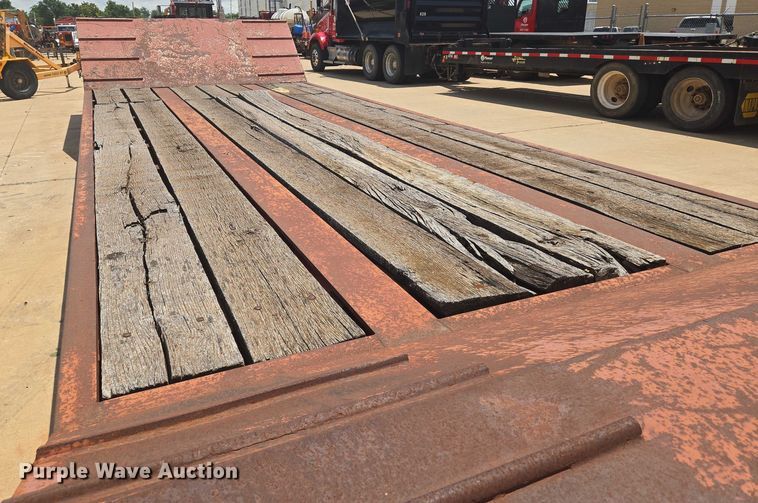 image for item EN8109 2003 Atoka 20-DDE-50-3 double drop deck equipment trailer