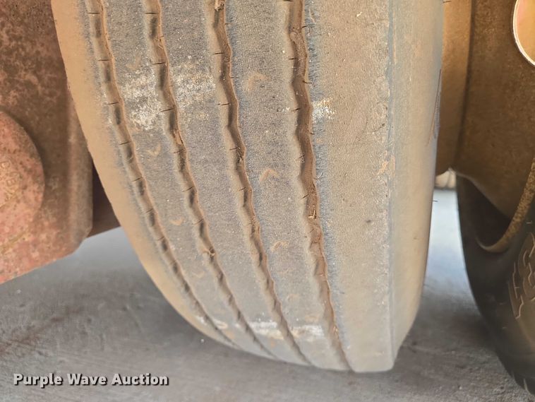 image for item EN8109 2003 Atoka 20-DDE-50-3 double drop deck equipment trailer