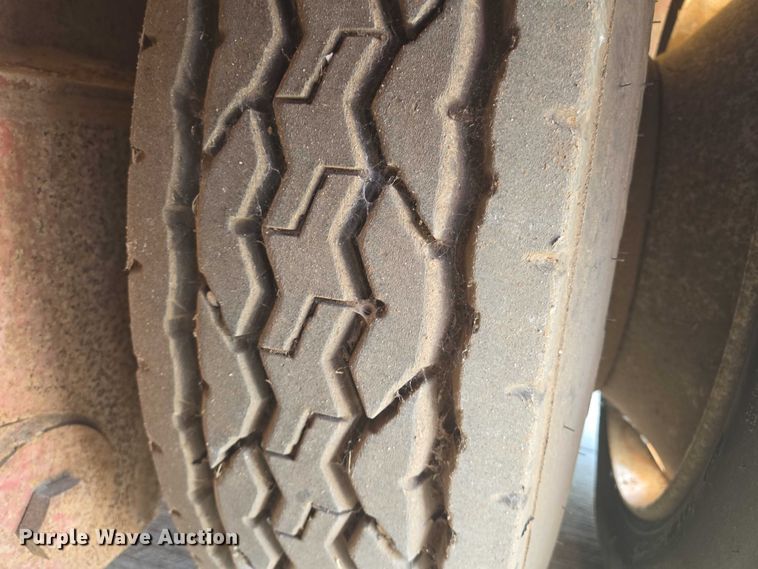 image for item EN8109 2003 Atoka 20-DDE-50-3 double drop deck equipment trailer