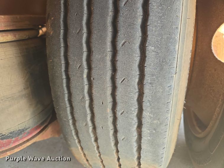 image for item EN8109 2003 Atoka 20-DDE-50-3 double drop deck equipment trailer